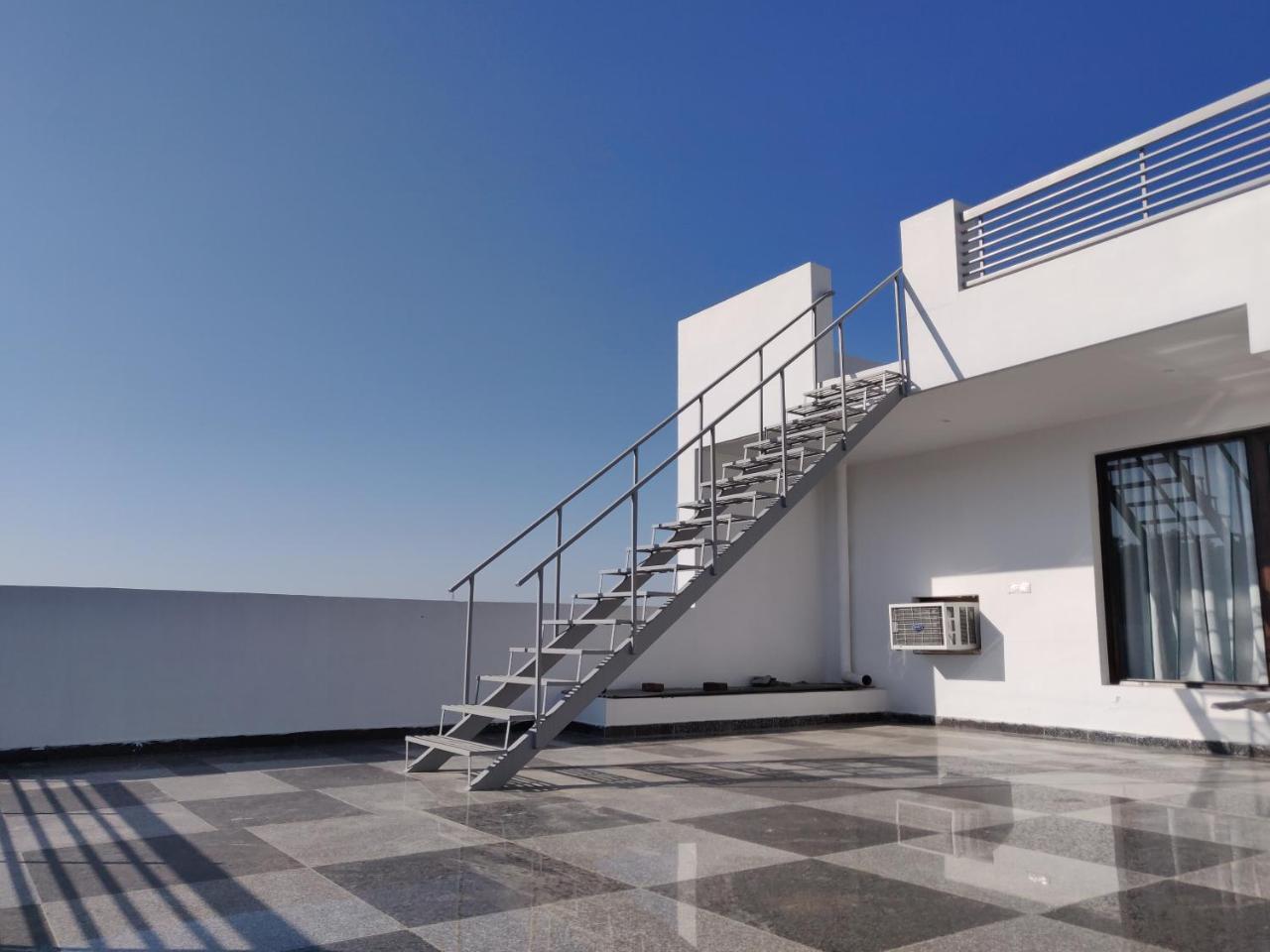 Pride Home Nayagaon Exterior foto